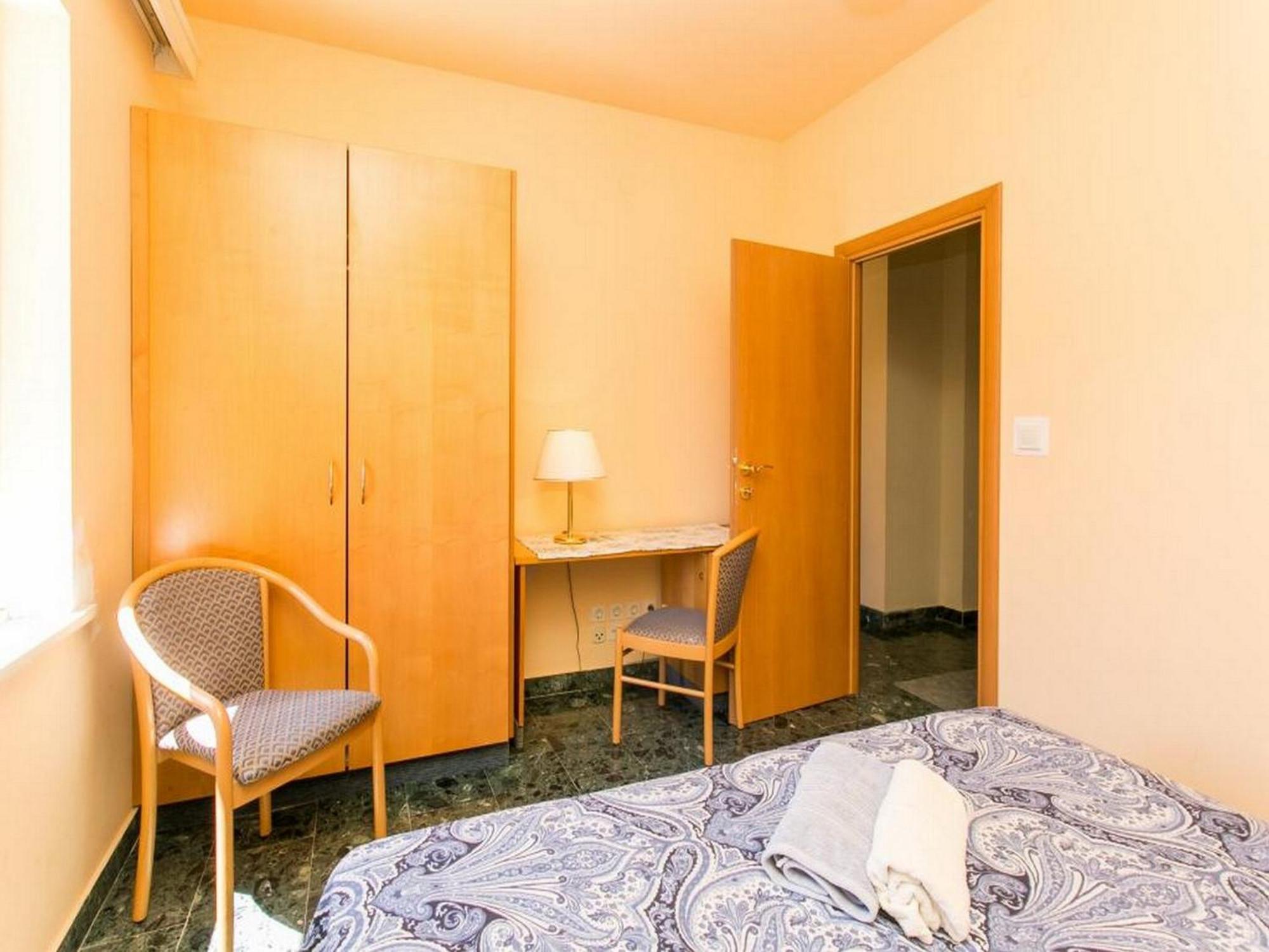 Elelu - Two-bedroom With Terrace Apartment